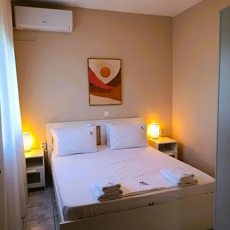 Mellonia Apartament *