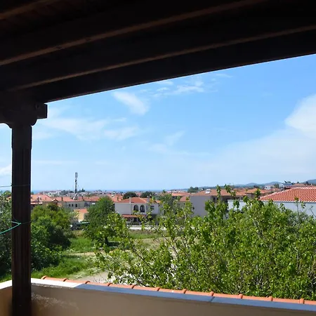 Mellonia Apartment *